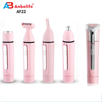 7 w 1 Produkty do pielęgnacji osobistej dla kobiet Elektryczny zestaw manikury Brwi Trimmer Nose Women Grooming Kit